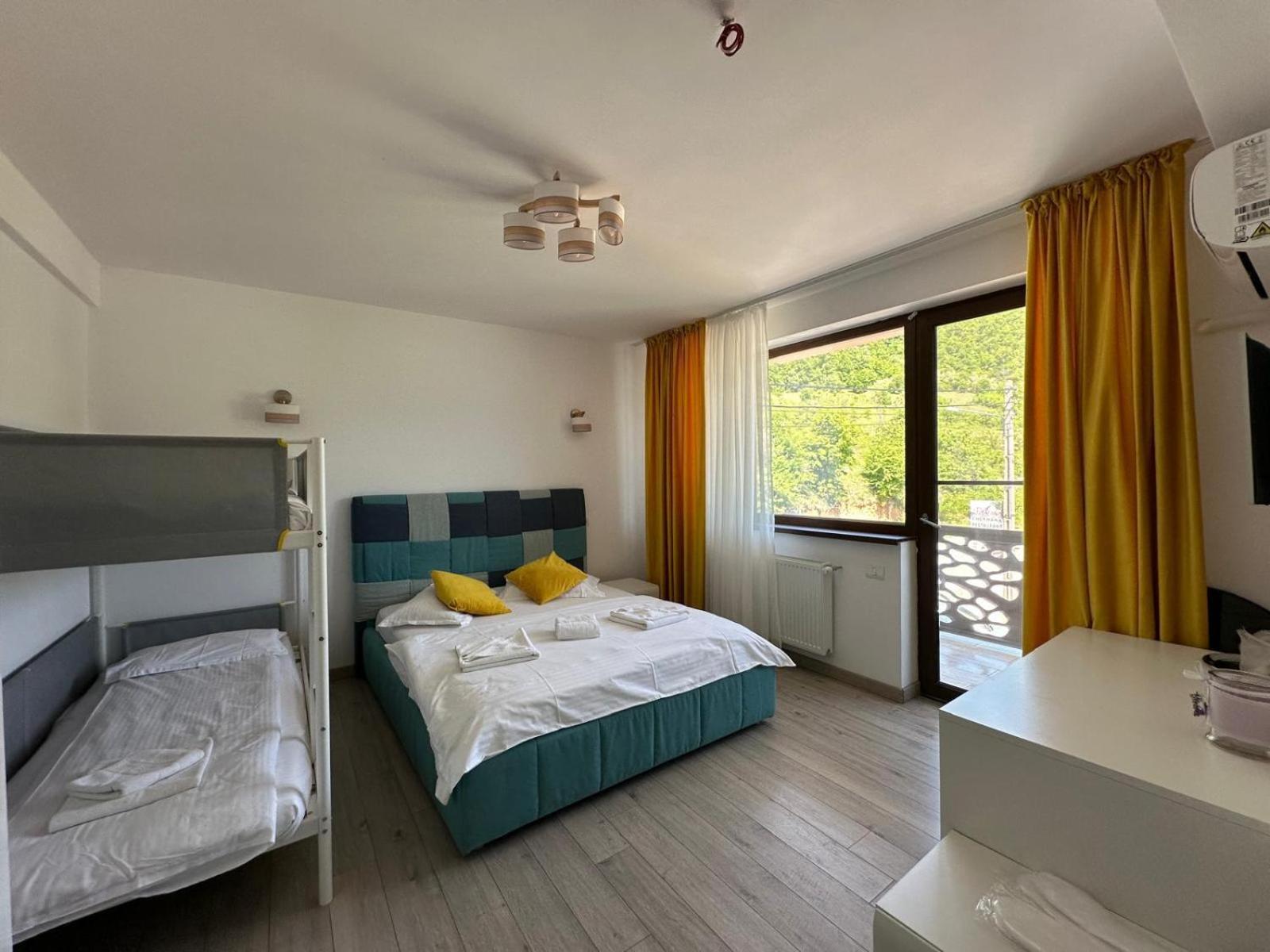 Bliss Dubova Bed & Breakfast Exterior photo